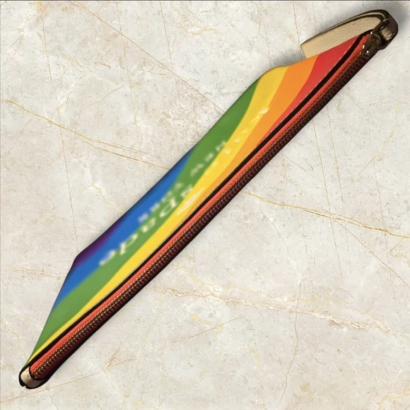 Kate Spade Limited-edition Rainbow Clutch-NWOT - Picture 3 of 8